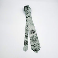 Load image into Gallery viewer, SHAHYAD- Persian Neck Tie
