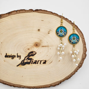 Tina- Gold plated Persian Dangle Earrings Necklace set