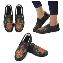 Load image into Gallery viewer, MINOU- Women&#39;s Slip-on Canvas Shoes
